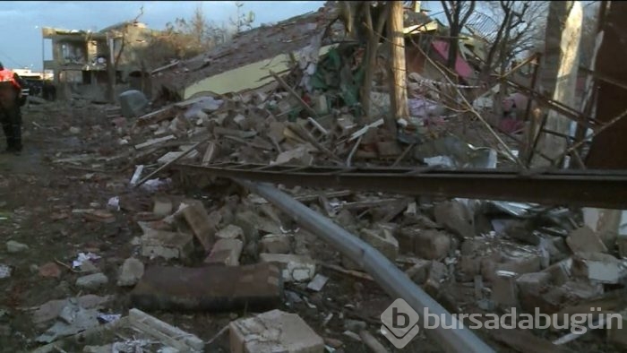 Diyarbakır'da emniyet müdürlüğüne bombalı saldırı	
