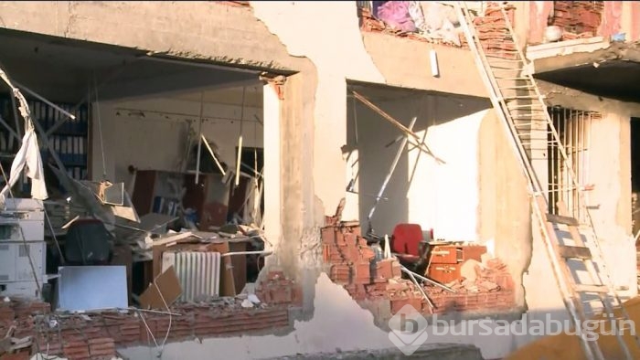 Diyarbakır'da emniyet müdürlüğüne bombalı saldırı	
