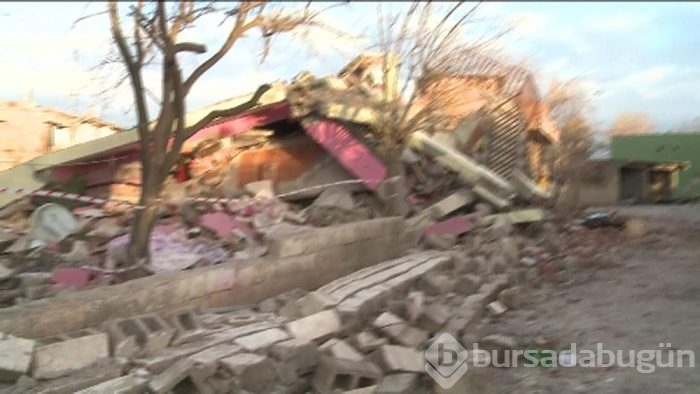 Diyarbakır'da emniyet müdürlüğüne bombalı saldırı	
