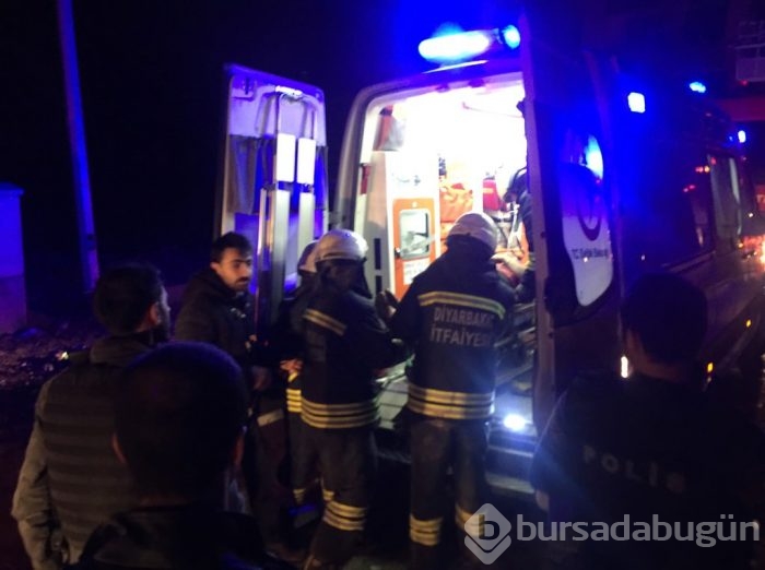 Diyarbakır'da emniyet müdürlüğüne bombalı saldırı	
