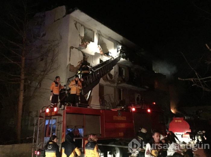 Diyarbakır'da emniyet müdürlüğüne bombalı saldırı	

