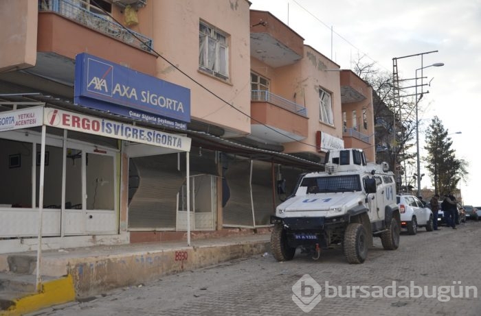 Diyarbakır'da emniyet müdürlüğüne bombalı saldırı	
