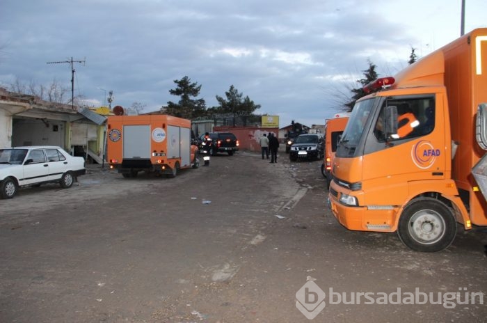 Diyarbakır'da emniyet müdürlüğüne bombalı saldırı	
