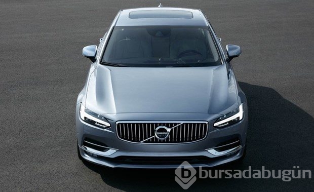 Volvo S90 Detroit'te parladı