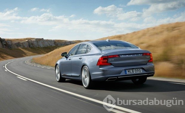 Volvo S90 Detroit'te parladı