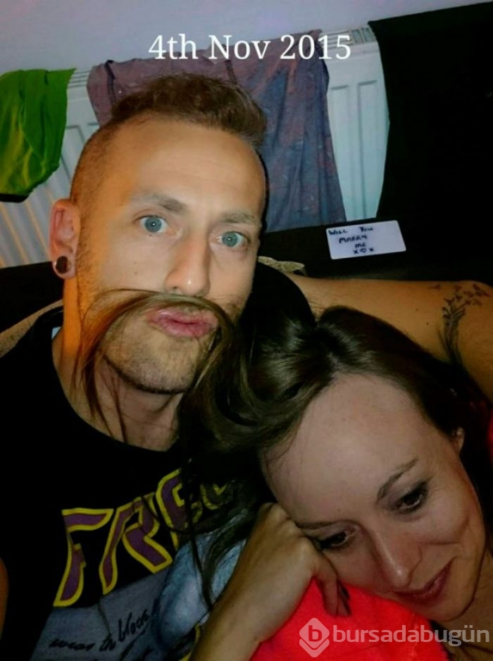 5 ay selfie çekerek evlenme teklif etti
