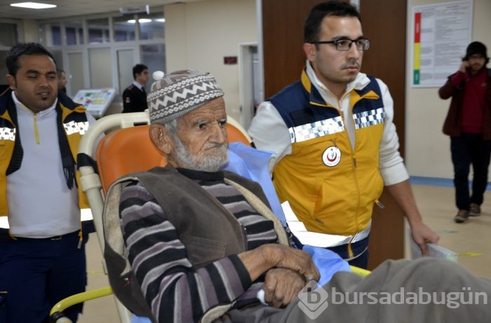 Sur'da Mehmetçik hastaları sırtında taşıdı!	
