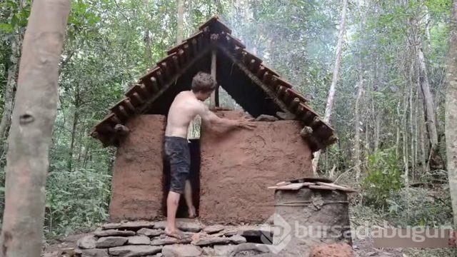 Yerden ısıtmalı kulübe yaptı
