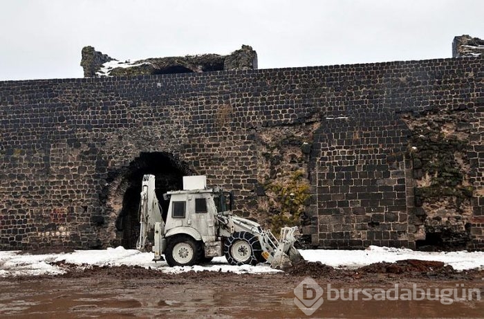 Sur'un yüzde 75'i temizlendi	
