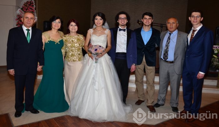 Genç doktorların mutlu günü....