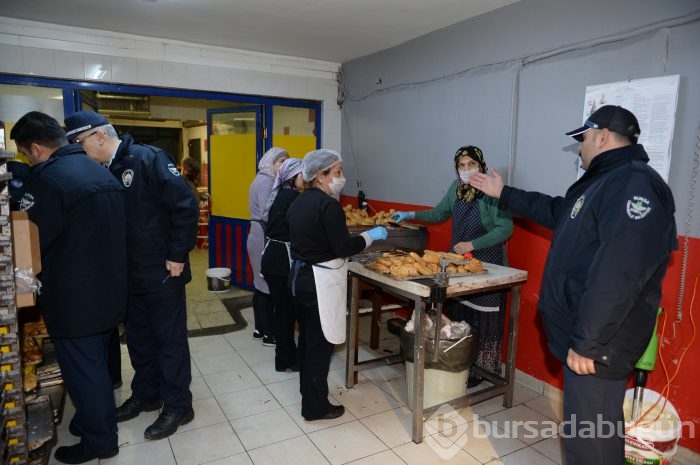 Bursa'da mikrop yuvası imalathaneden görüntüler!