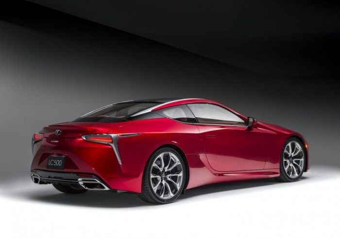 BMW 6'ya yeni rakip: Lexus LC 500 2017
