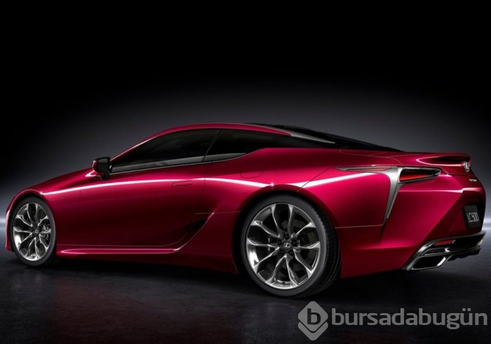 BMW 6'ya yeni rakip: Lexus LC 500 2017
