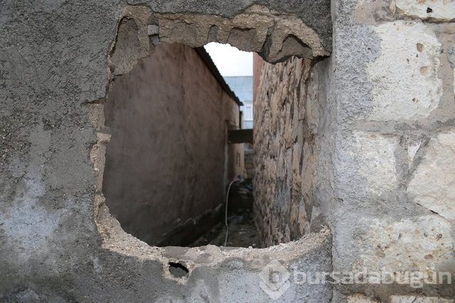 Teröristlerin kazdığı 40 metrelik tünel!