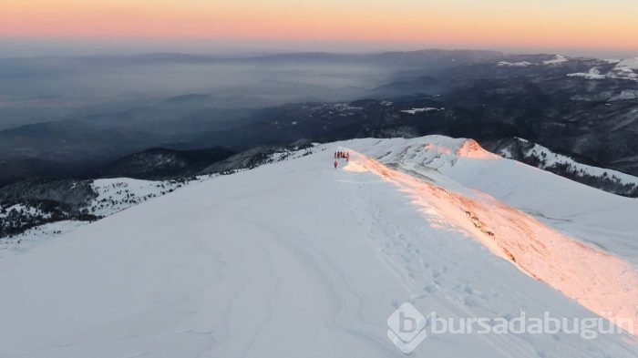 Bursalı dağcılar çıkılması imkansız zirveye tırmandı	