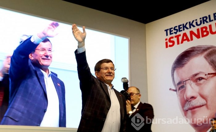 Davutoğlu, AK Parti İstanbul İl Danışma Meclisi Toplantısı'na katıldı