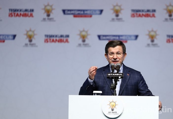 Davutoğlu, AK Parti İstanbul İl Danışma Meclisi Toplantısı'na katıldı