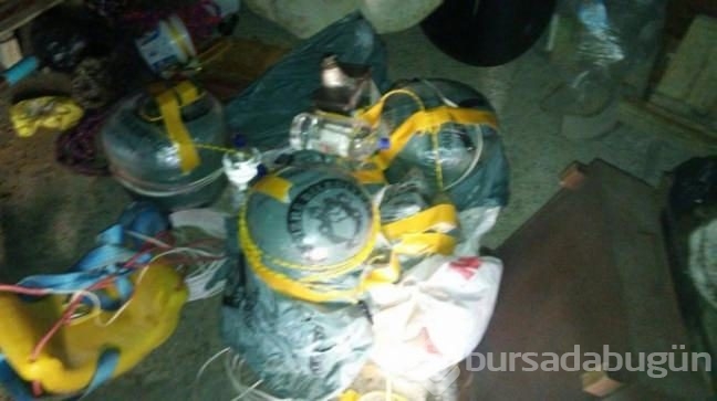 Dua kitabına bile bomba tuzakladılar