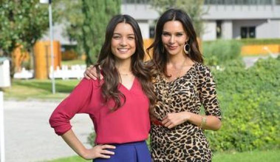 Hande Ataizi'ye büyük şok!
