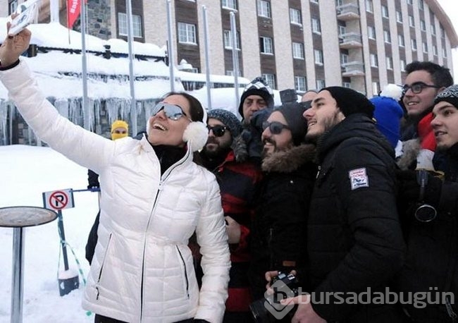 Demet Akalın'dan hayranına büyük jest