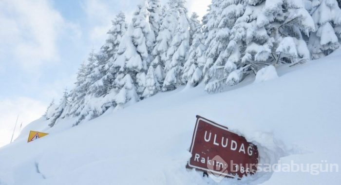 Uludağ'da kar kalınlığı 150 cm