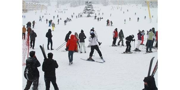 Uludağ'da kar kalınlığı 150 cm