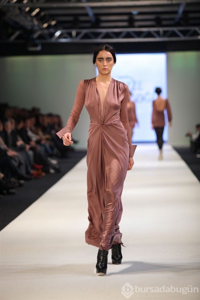 Ebru Öztürk Survivor 2016 ünlüler kadrosunda
