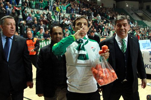 Batalla Bursaspor'a resmi imzayı attı!