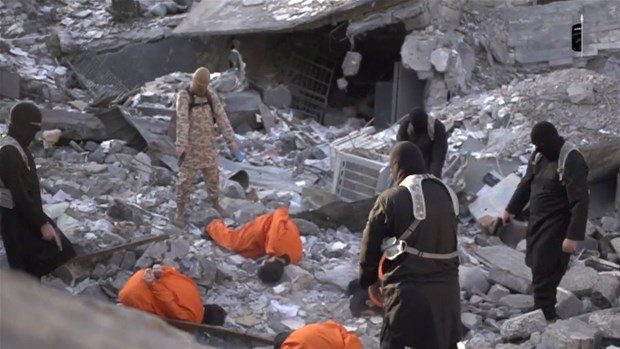 IŞİD Avrupa'yı tehdit edip 5 kişiyi infaz etti!
