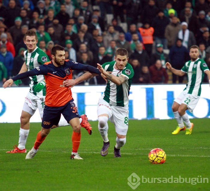 Bursaspor - Medipol Başakşehir maçından kareler