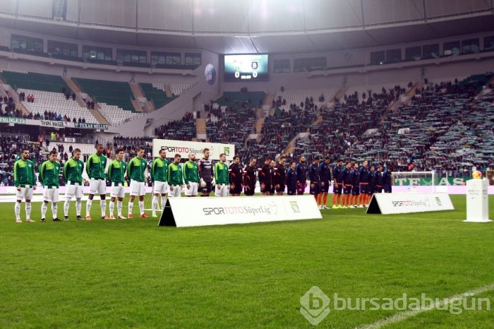 Bursaspor - Medipol Başakşehir maçından kareler