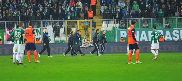 Bursaspor - Medipol Başakşehir maçından kareler