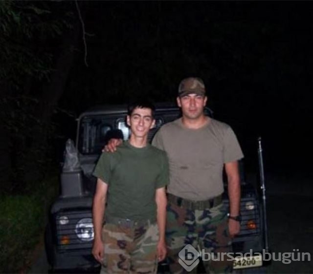 Ünlülerin askerlik fotoğrafları..