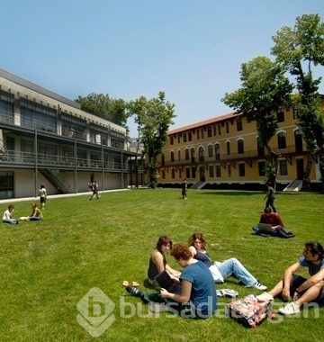 Marmara Bölgesinin en kalabalık üniversitesi hangisi?