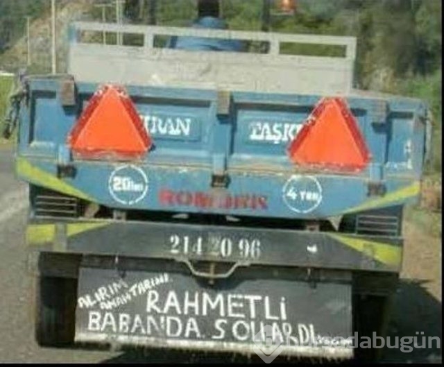 Türklere özgü araba arkası yazıları!