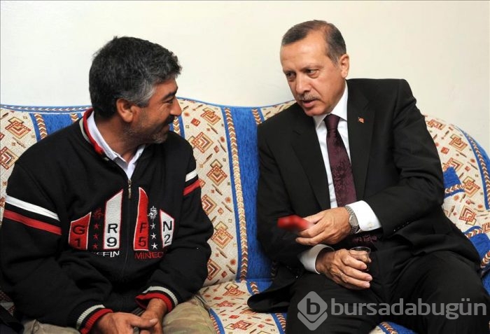 Cumhurbaşkanı Erdoğan muhtarlara sigarayı bıraktırdı