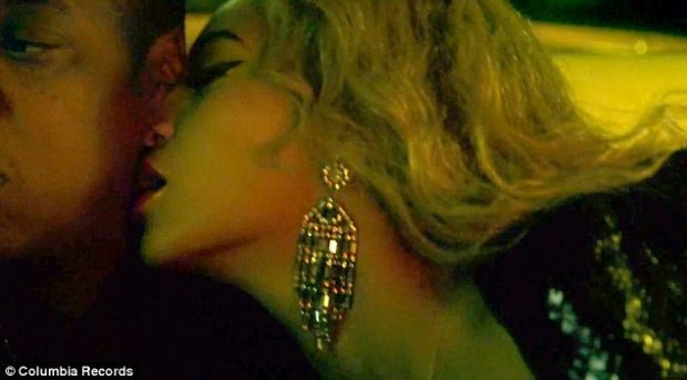 Beyonce'den olay dans