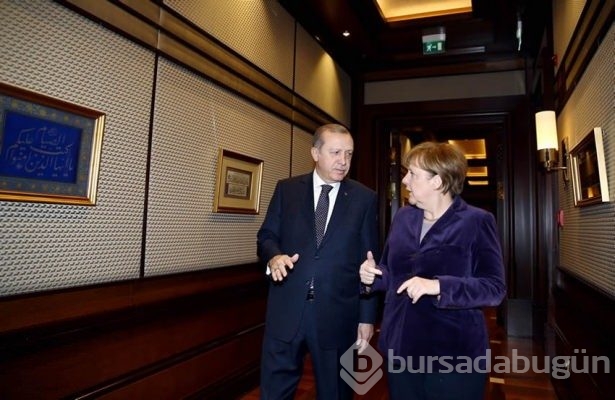 Merkel, Cumhurbaşkanlığı Külliyesi'ne hayran kaldı