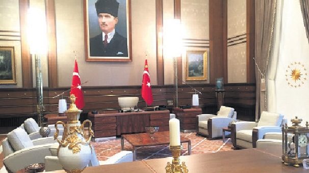 Merkel, Cumhurbaşkanlığı Külliyesi'ne hayran kaldı