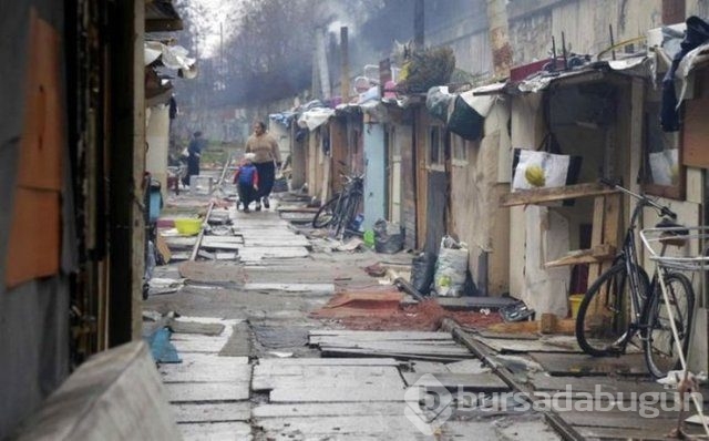 Paris'te kendilerine köy yaptılar