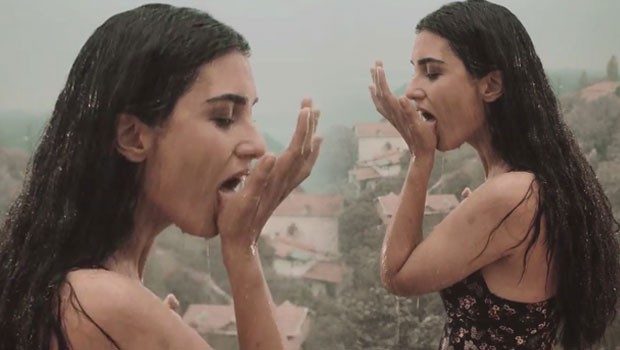 Tuba'yı hiç böyle görmediniz