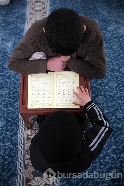 Ahıskalı çocuklar Kur'an-ı Kerim öğreniyor