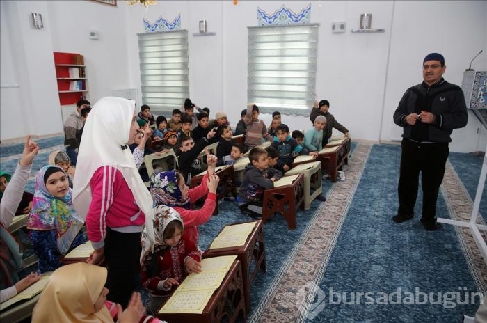 Ahıskalı çocuklar Kur'an-ı Kerim öğreniyor