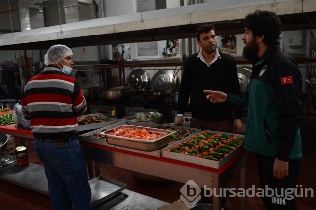 Türkiye'nin yardım eli Suriye'ye uzandı