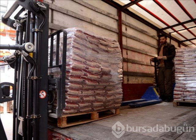 Türkiye'nin yardım eli Suriye'ye uzandı