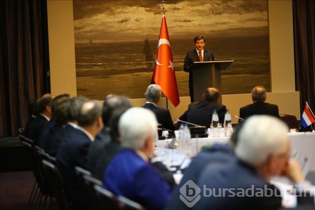 Başbakan Davutoğlu Hollanda'da