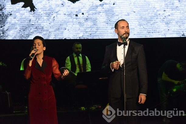 TOÇEV için yıldız yağmuru!