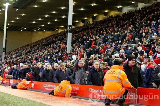 Liverpool'da zam savaşını taraftarlar kazandı