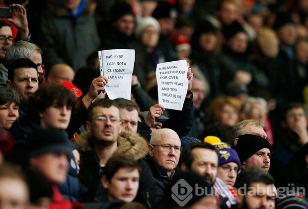 Liverpool'da zam savaşını taraftarlar kazandı