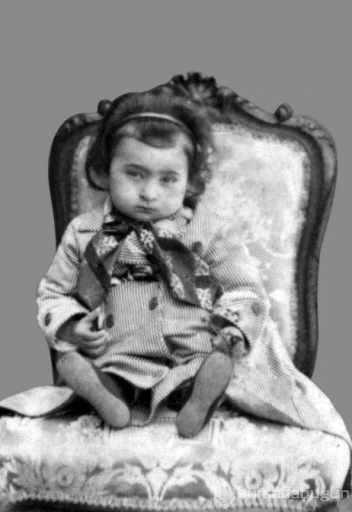 2. Abdülhamid'in aile albümü
